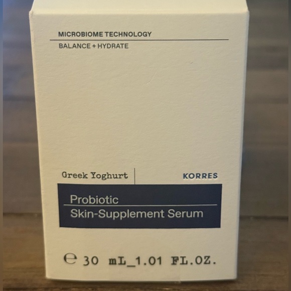 Korres Greek Yoghurt Probiotic Serum - White and Blue - Picture 2 of 2